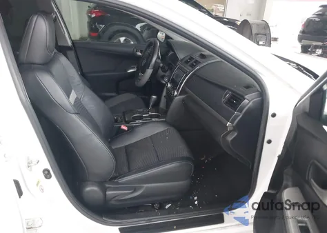 2012 Toyota Camry Se z USA, uszkodzony, nr VIN 4T1BF1FK2CU522093